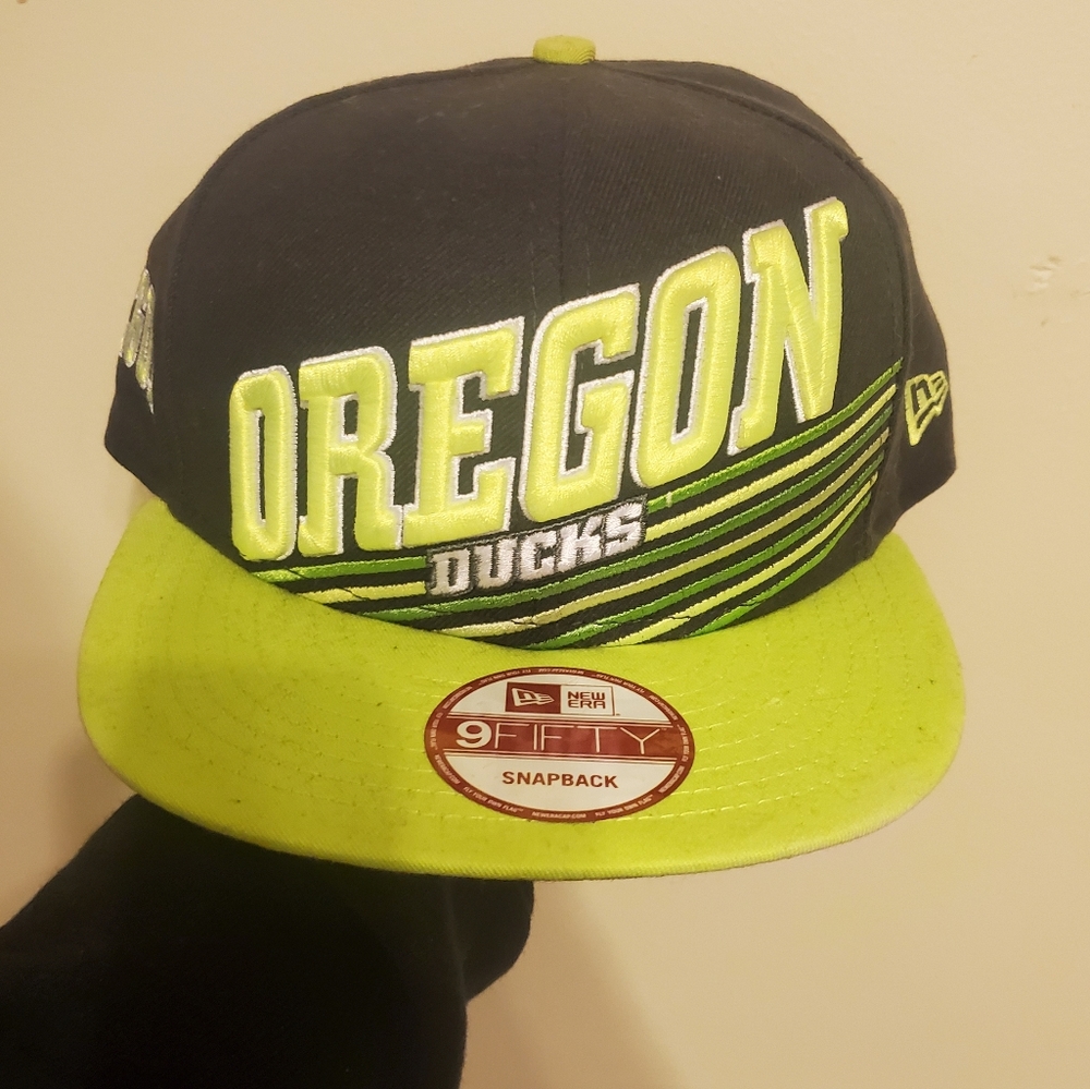 Oregon Ducks New Era Snapback Hat